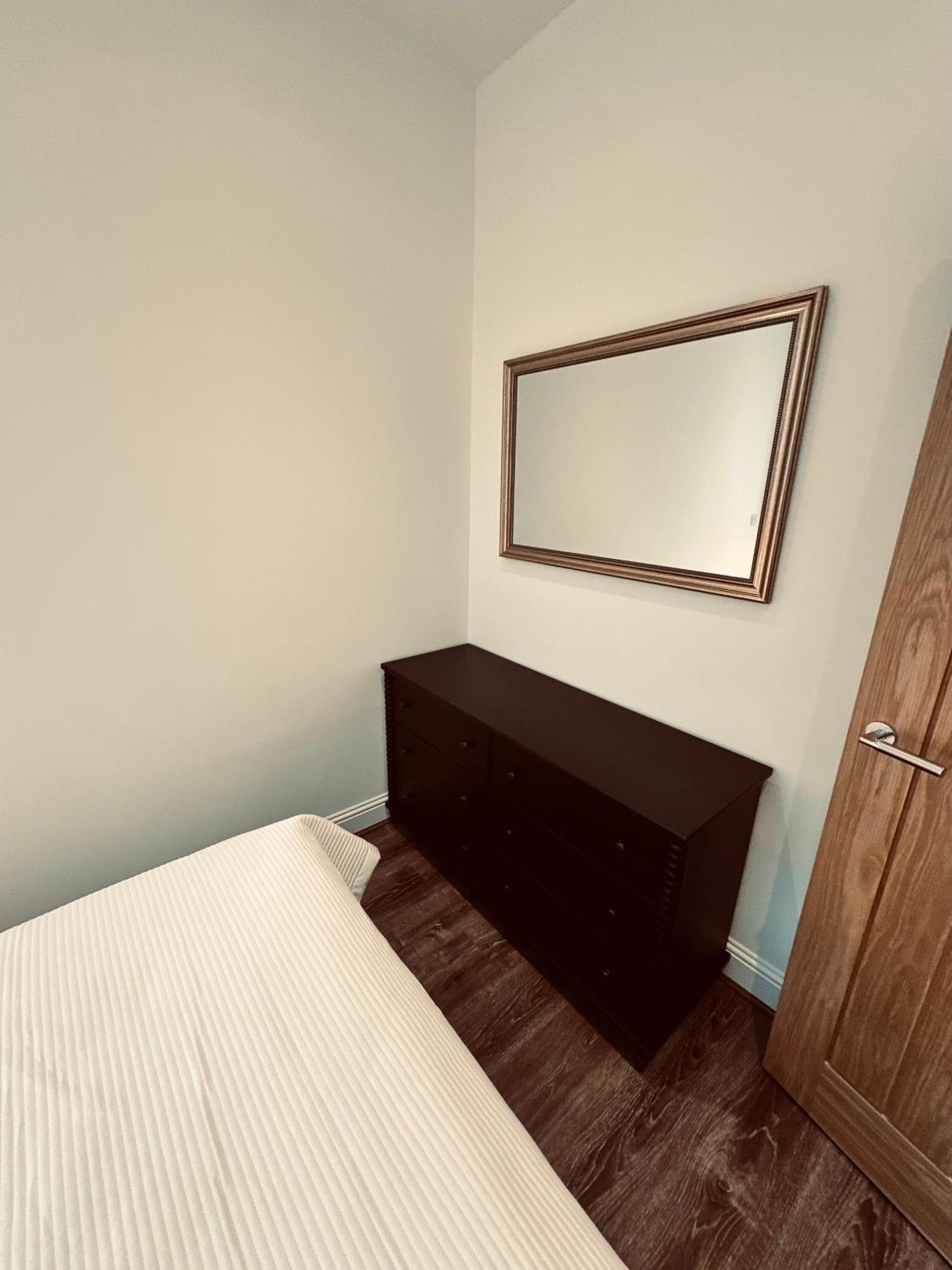 Barnet House Serviced Apartments Dunfermline Exterior foto