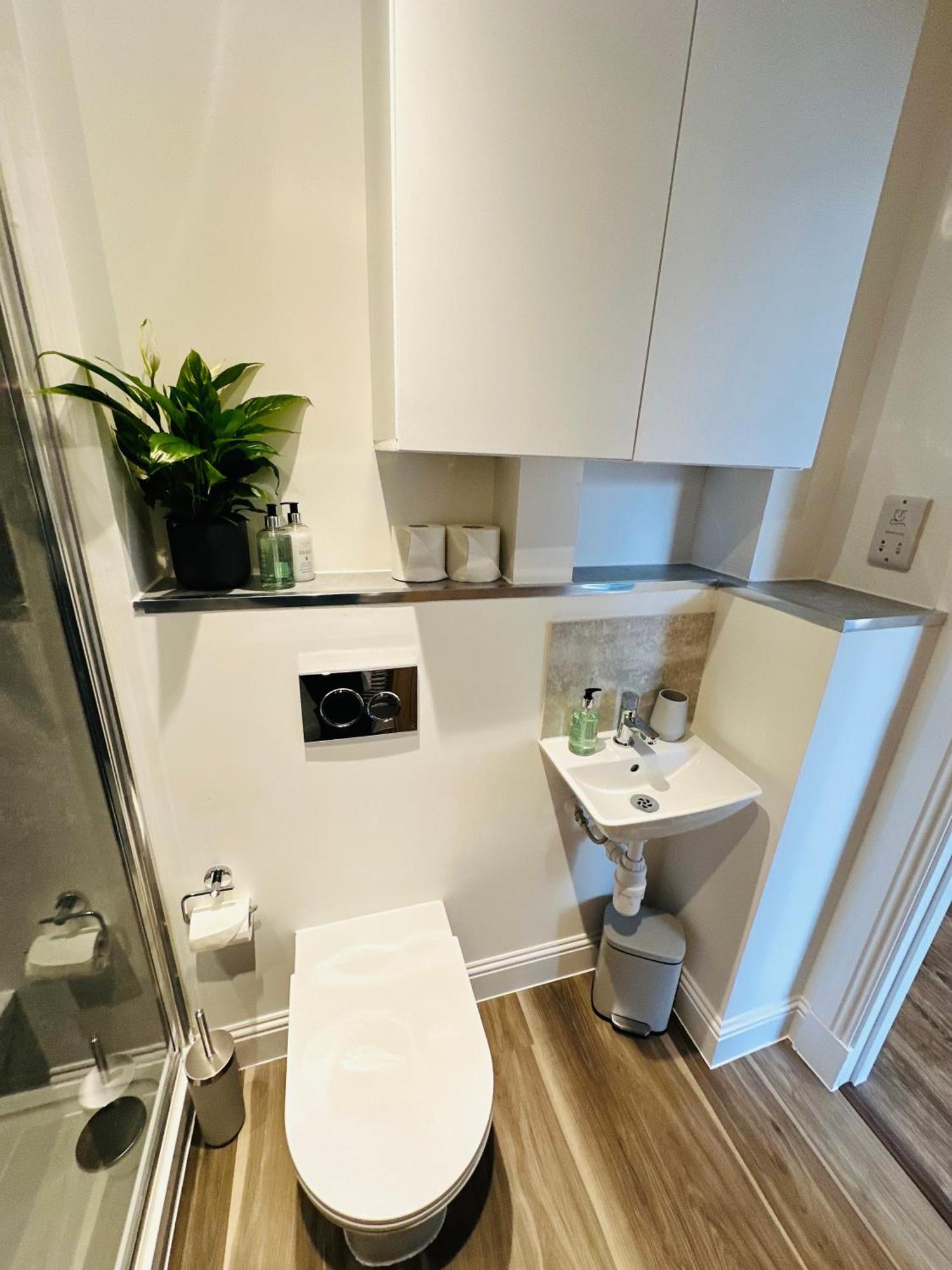 Barnet House Serviced Apartments Dunfermline Exterior foto